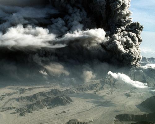 Should We Block the Sun? Scientists Say the Time Has Come to Study It. - Image of volcanic ash